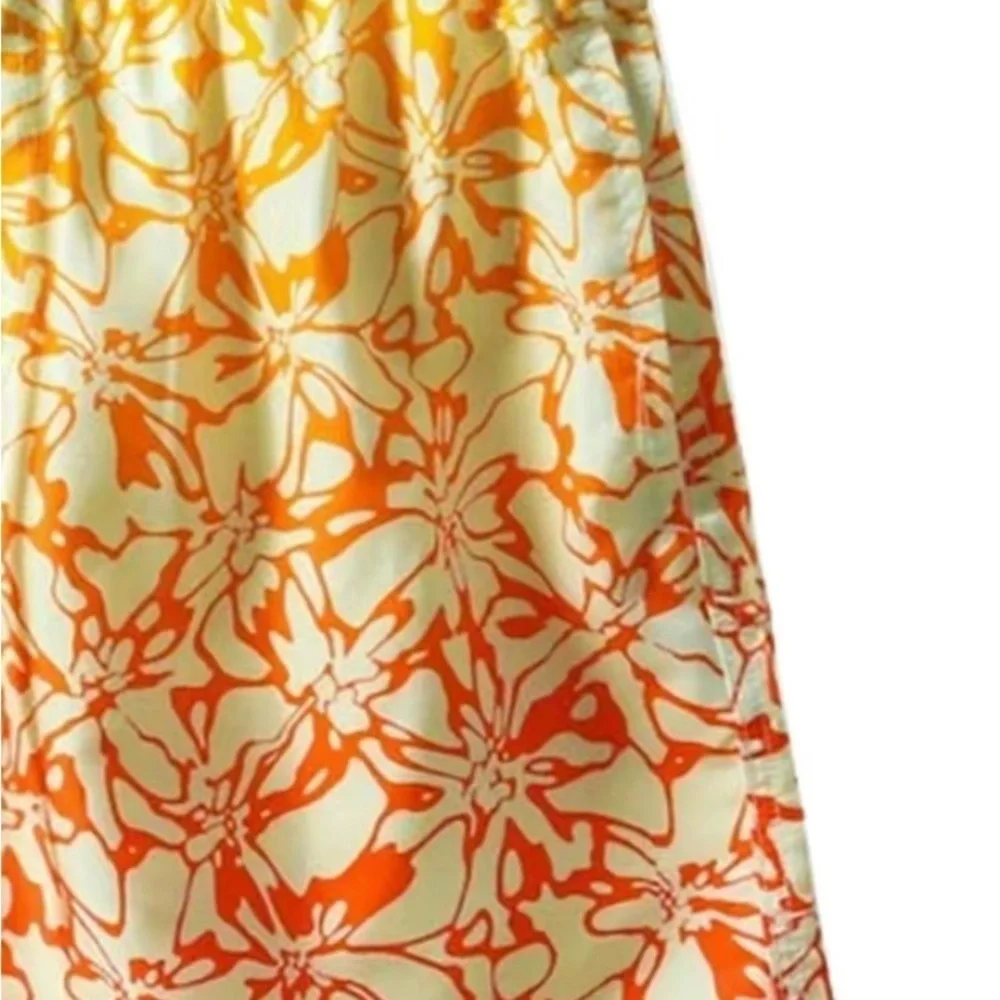 NWOT - Men’s Gradient Flowery Print Casual Summer Pool Beach Short Trunks